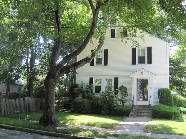 10 Corinne Road Medford, MA 02155 - Photo 1 of 11 Gallery Image 1