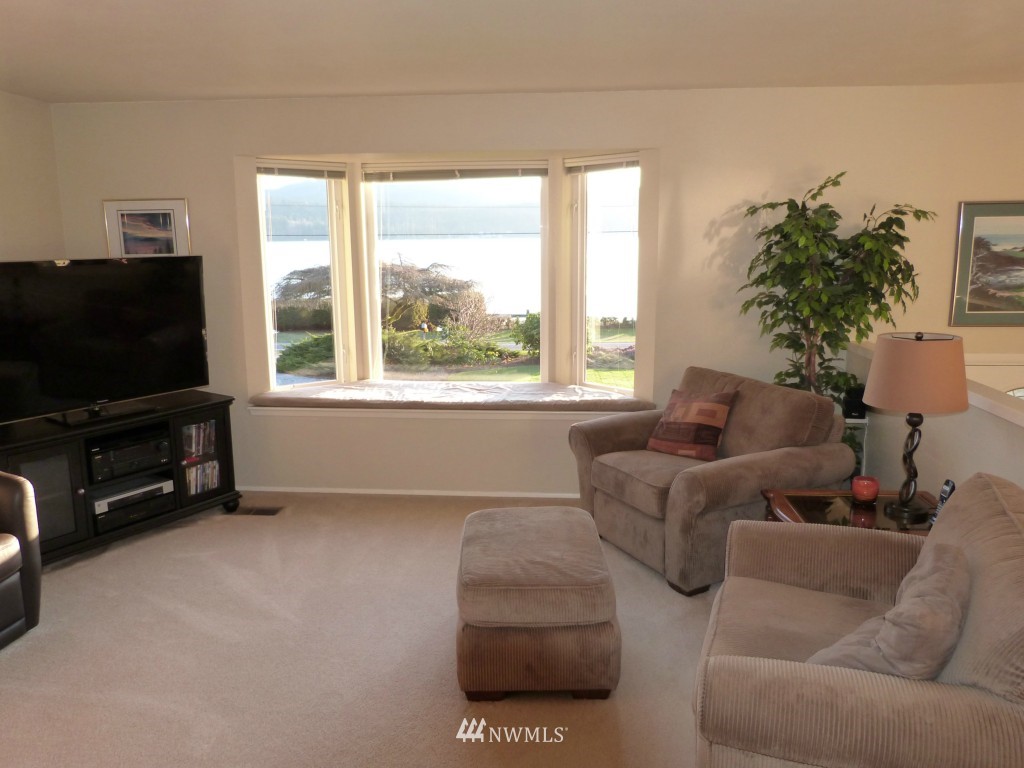 2484 North Shore Road Bellingham, WA 98226 - Photo 8 of 25 Gallery Image 8