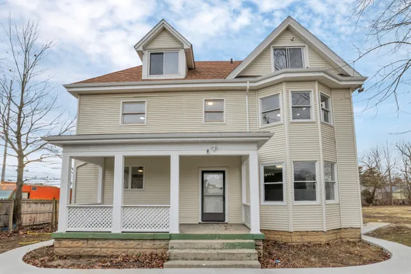 $2,800 | 2089 Lockbourne Road, Columbus, OH 43207