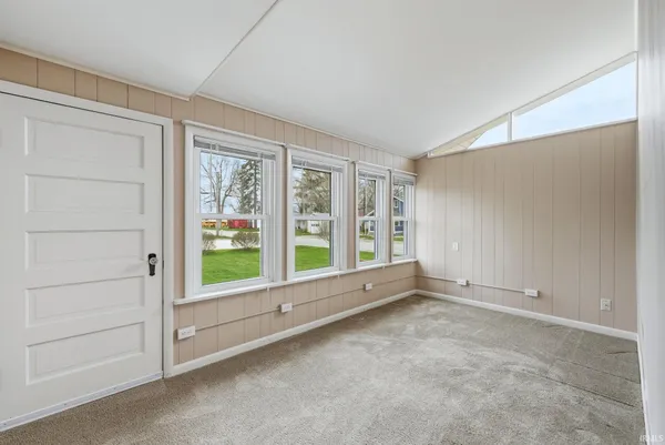 $260,000 | 801 South Jackson Street, Auburn, IN 46706