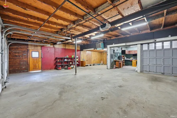 $260,000 | 801 South Jackson Street, Auburn, IN 46706