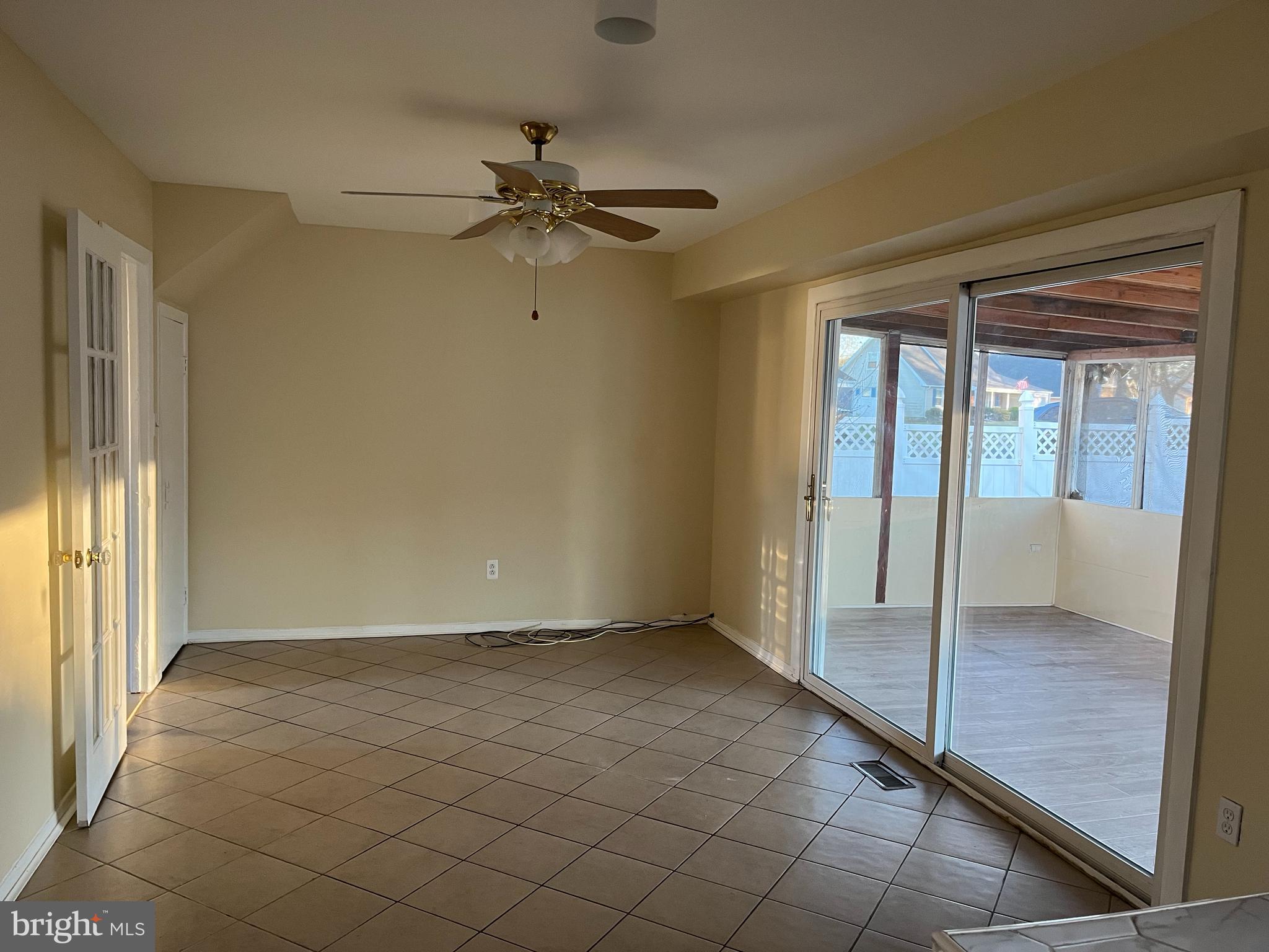 42 Genesee Lane Willingboro, NJ 08046 - Photo 13 of 29 a view of an empty room and window
