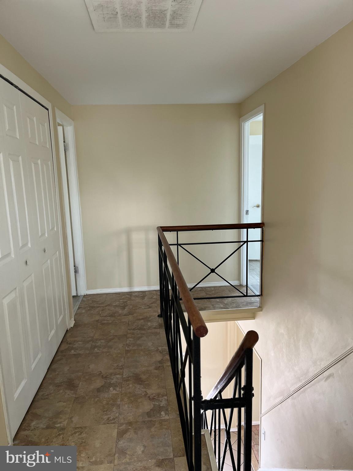 42 Genesee Lane Willingboro, NJ 08046 - Photo 20 of 29 a view of entryway