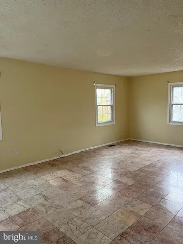 $3,450 | 42 Genesee Lane, Willingboro, NJ 08046