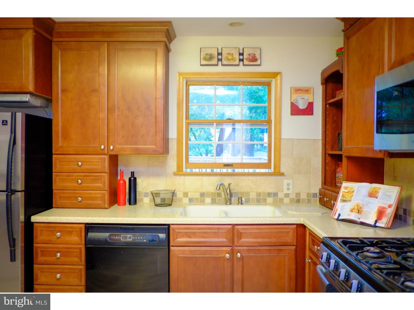 303 Reeceville Road Coatesville, PA 19320 - Photo 7 of 25 Kitchen