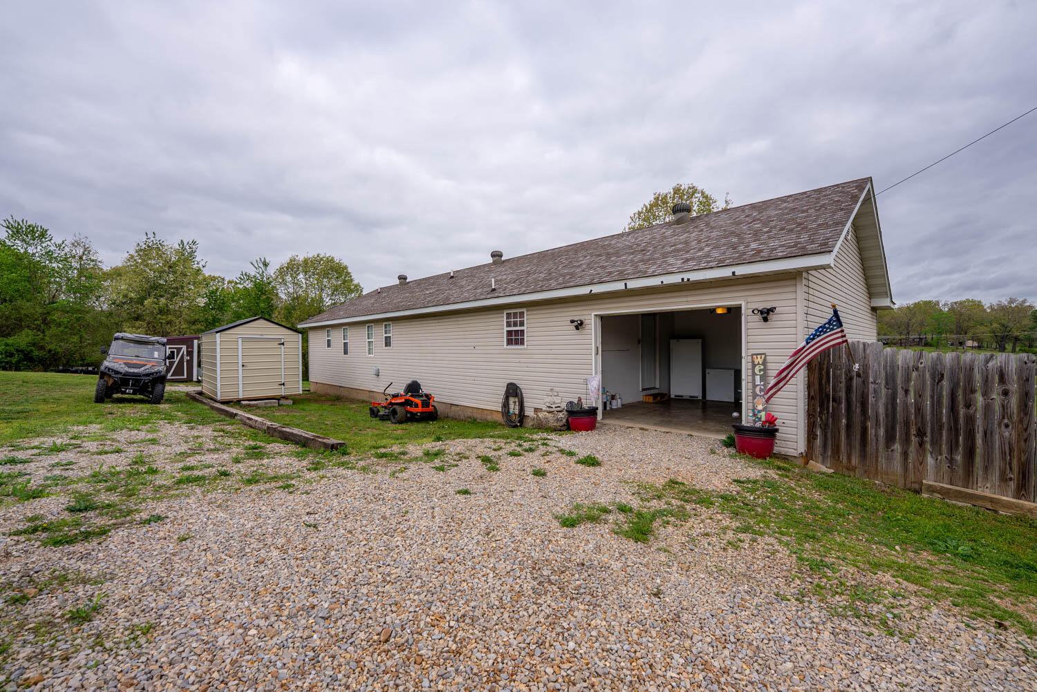414 Carpenter Road Thayer, MO 65791 - Photo 41 of 55 3 bed 2 bath house037