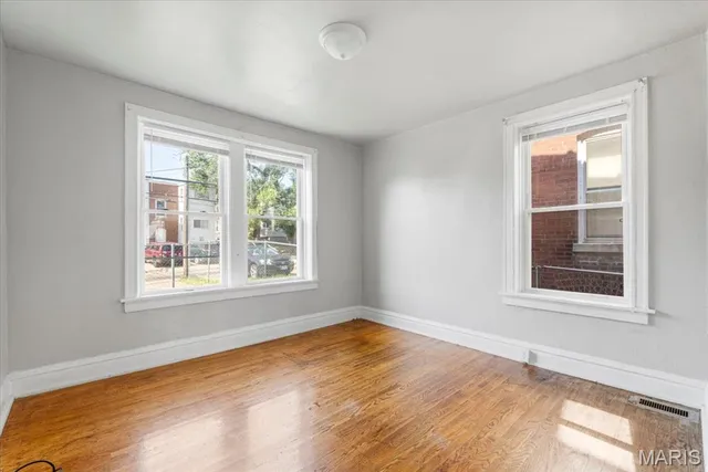 $480,000 | 4956 Mardel Avenue, St. Louis, MO 63109