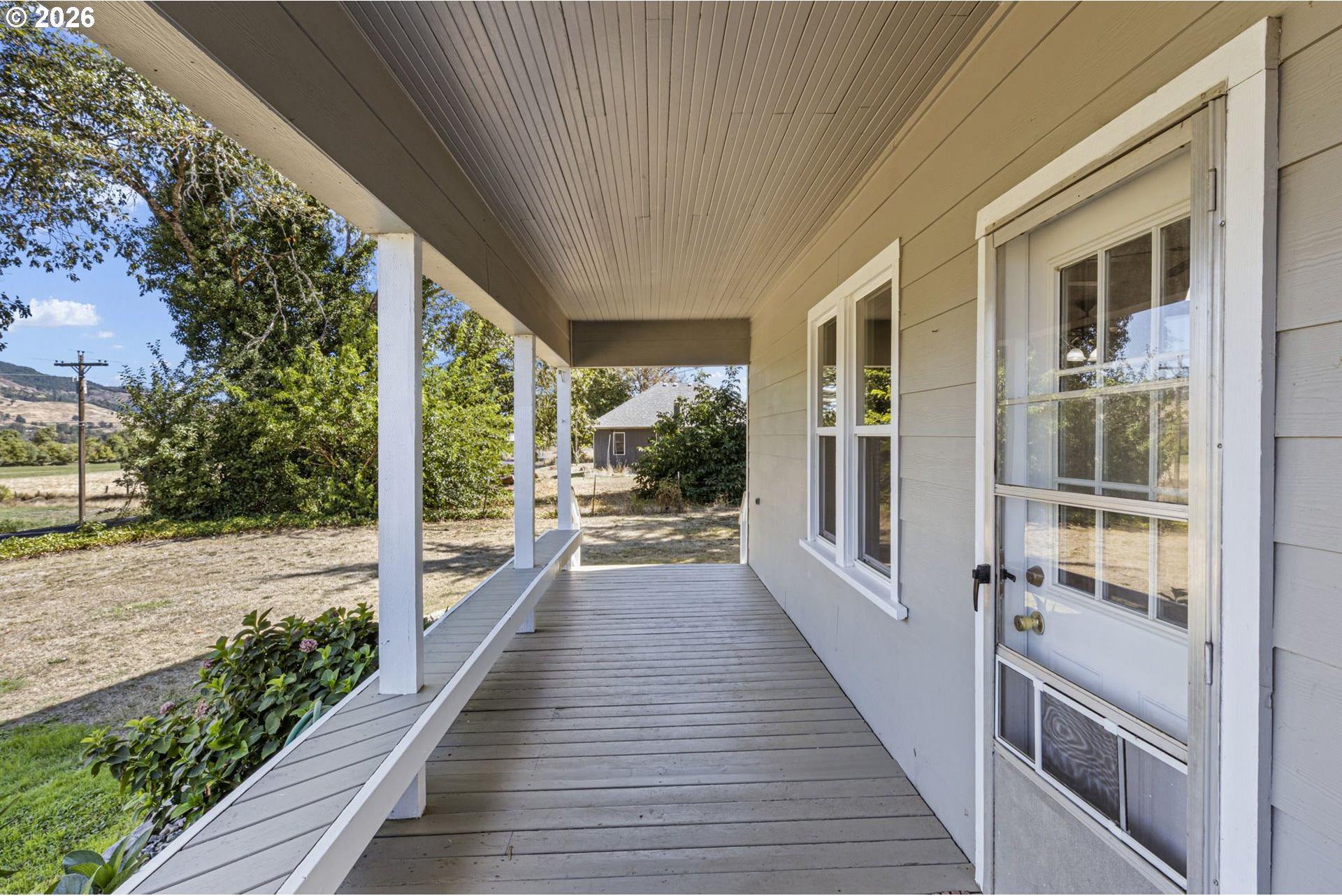2206 Hubbard Creek Road Umpqua, OR 97486 - Photo 6 of 43 Gallery Image 6