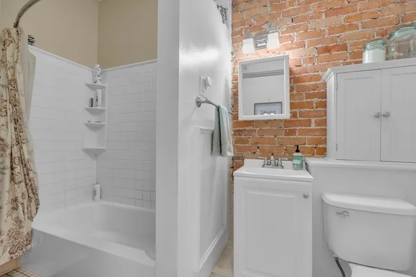 $4,200 | 201 High Street, Unit 2, Brookline, MA 02445