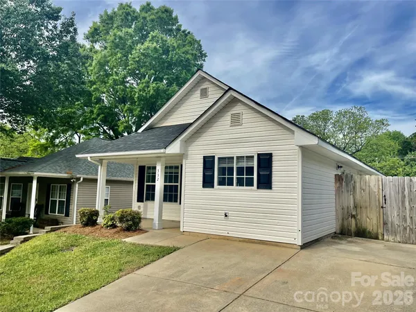 $275,000 | 332 Cassidy Lane, Mooresville, NC 28115