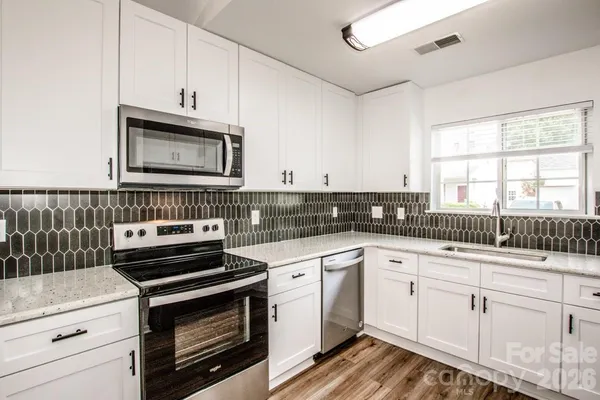 $275,000 | 332 Cassidy Lane, Mooresville, NC 28115