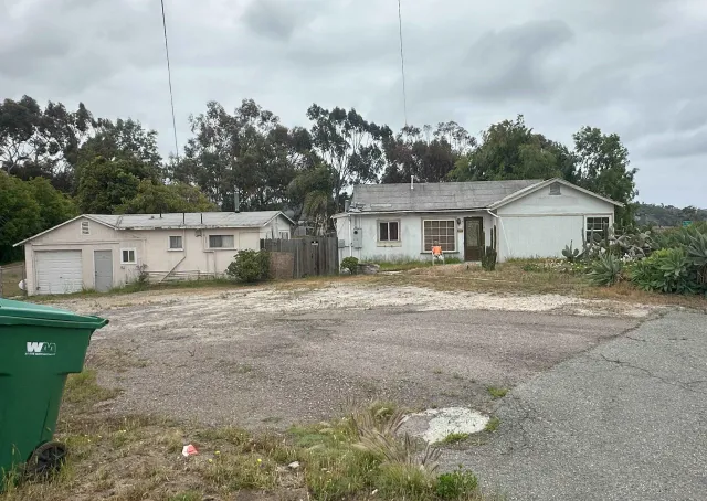 $2,295,000 | 2245 Ivy Road, Oceanside, CA 92054