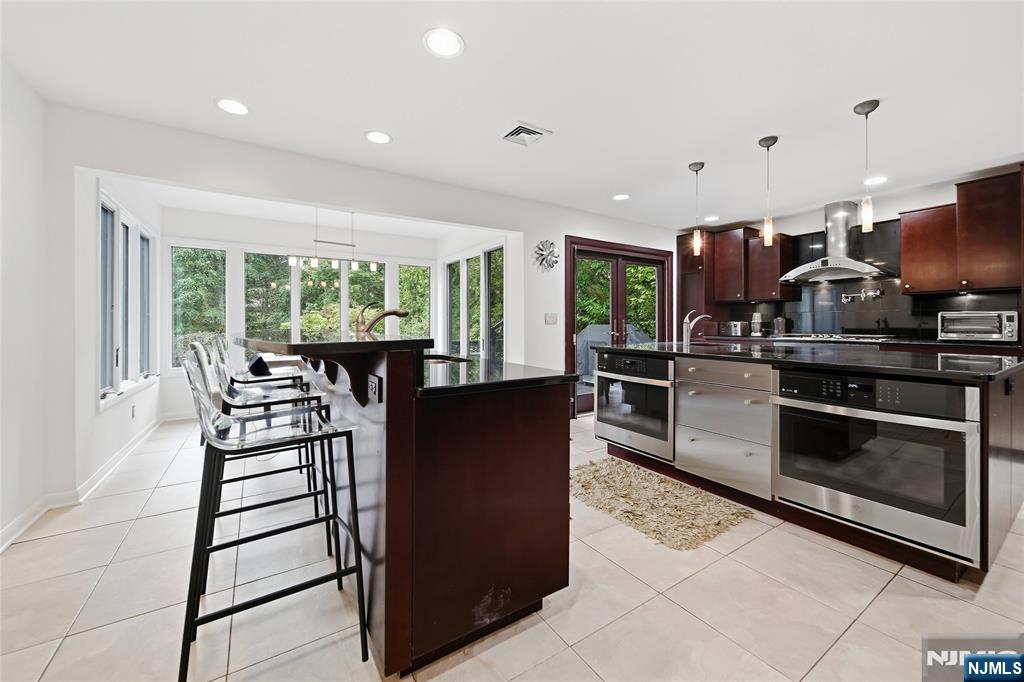 299 Forest Road Mahwah, NJ 07430 - Photo 15 of 50 Gallery Image 15