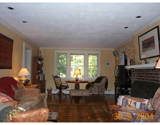 54 Old Middlesex Road Belmont, MA 02478 - Photo 8 of 16 Gallery Image 8