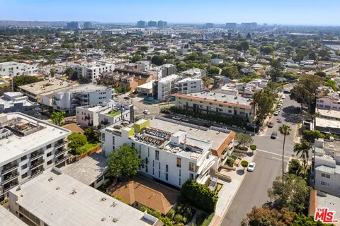 $8,200,000 | 12770 Caswell Avenue, Los Angeles, CA 90066