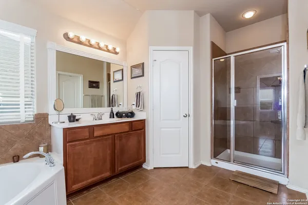 $3,100 | 3615 Mendocino Park, San Antonio, TX 78261