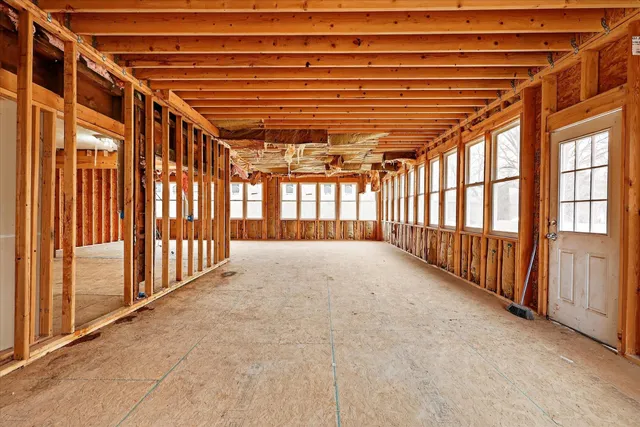 $290,000 | 2328 Dean Lake Avenue Northeast, Grand Rapids, MI 49505