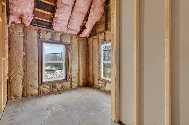 $290,000 | 2328 Dean Lake Avenue Northeast, Grand Rapids, MI 49505