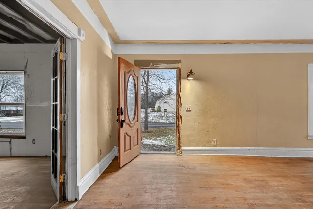 $290,000 | 2328 Dean Lake Avenue Northeast, Grand Rapids, MI 49505