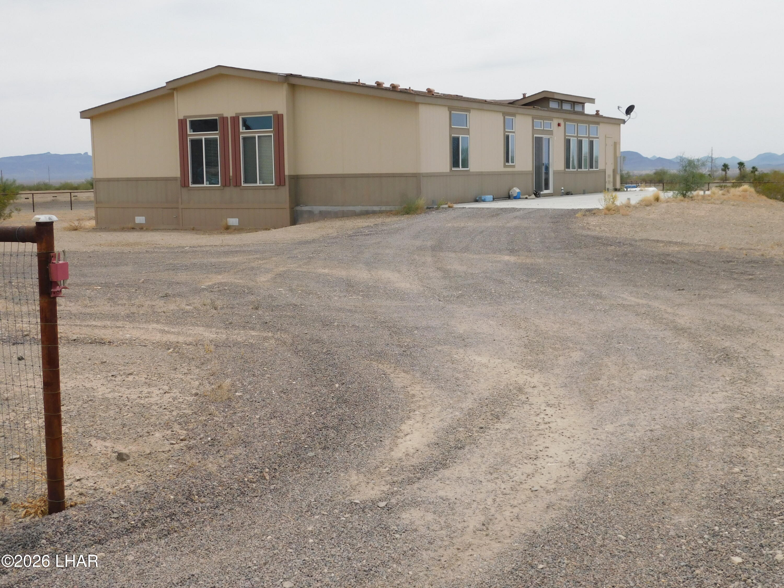 42159 Harms Way Salome, AZ 85348 - Photo 8 of 16 a house with a outdoor space