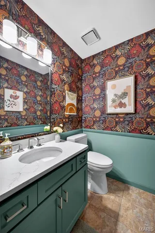 $350,000 | 174 Baxter Heights Court, Manchester, MO 63011