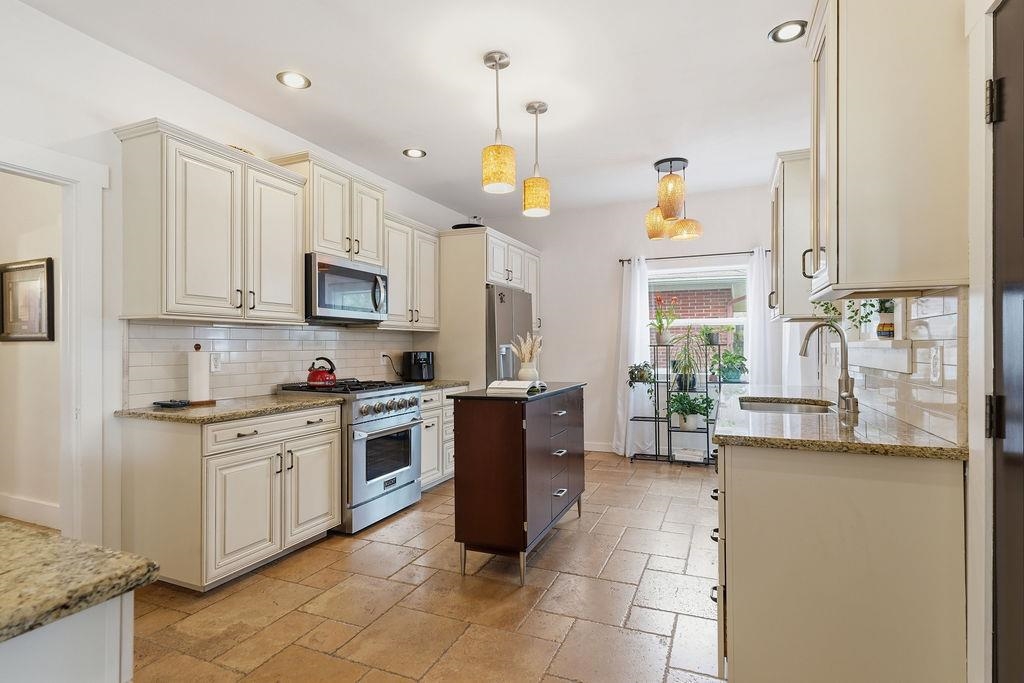 1427 South Madison Street Spokane, WA 99204 - Photo 5 of 42