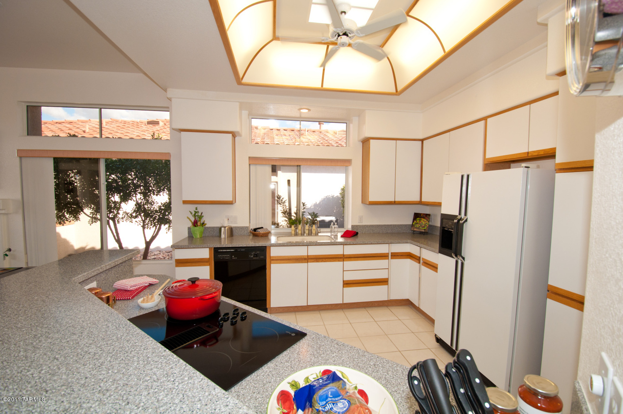 1781 East Crown Ridge Way Tucson, AZ 85755 - Photo 5 of 23