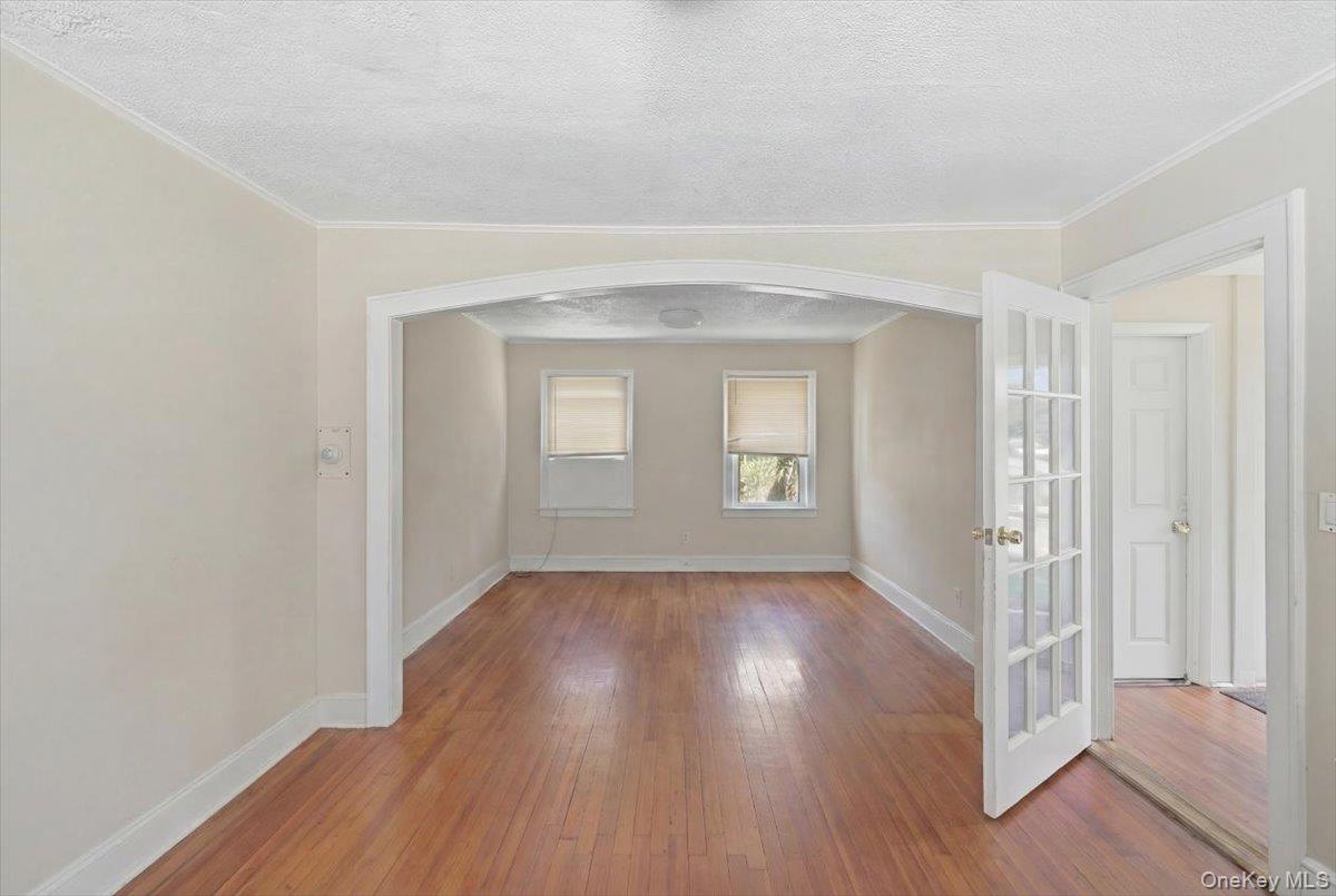 44 St Pauls Road South Hempstead, NY 11550 - Photo 10 of 19
