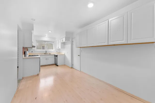 $245,000 | 29848 Rambling Road, Southfield, MI 48076