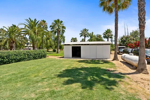 $1,700,000 | 7207 East Bremer Avenue, Fresno, CA 93737