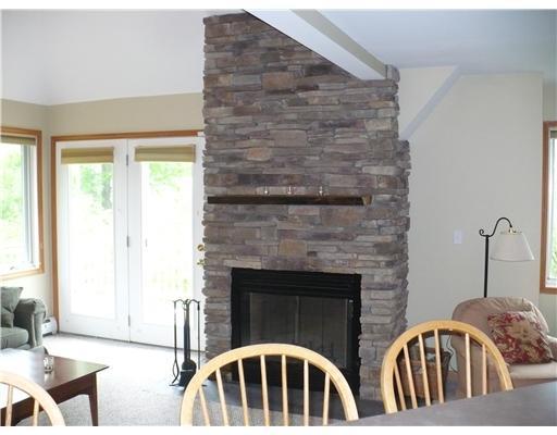 46 Jibe Road, Unit P4 Newry, ME 04261 - Photo 8 of 19 Living Room.
