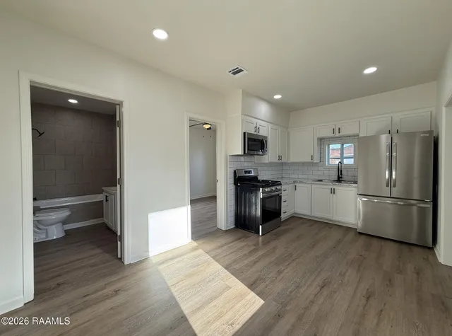 $1,475 | 801 Cleveland Street, Lafayette, LA 70501