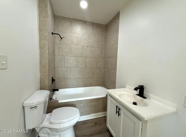 $1,475 | 801 Cleveland Street, Lafayette, LA 70501