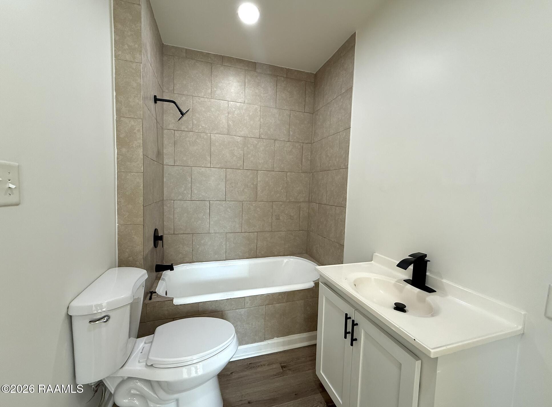 801 Cleveland Street Lafayette, LA 70501 - Photo 7 of 13 Bathroom