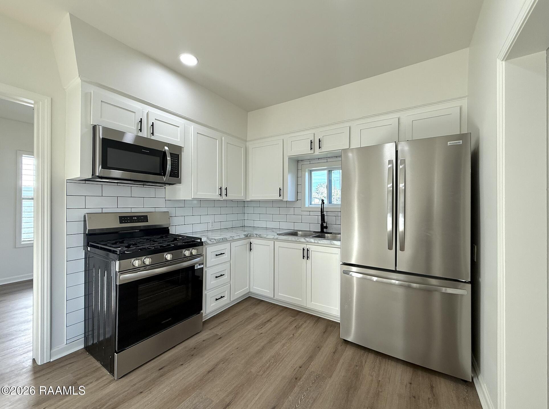 801 Cleveland Street Lafayette, LA 70501 - Photo 9 of 13 Kitchen