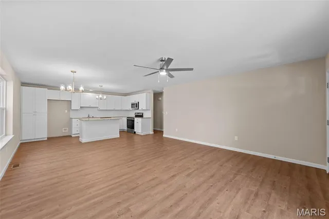 $294,900 | 3360 Suncrest Avenue, St. Louis, MO 63114