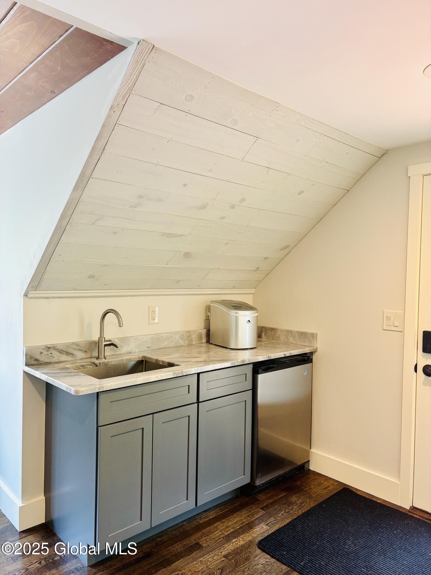 149 Cramer Road Malta, NY 12020 - Photo 12 of 21 IMG_3772