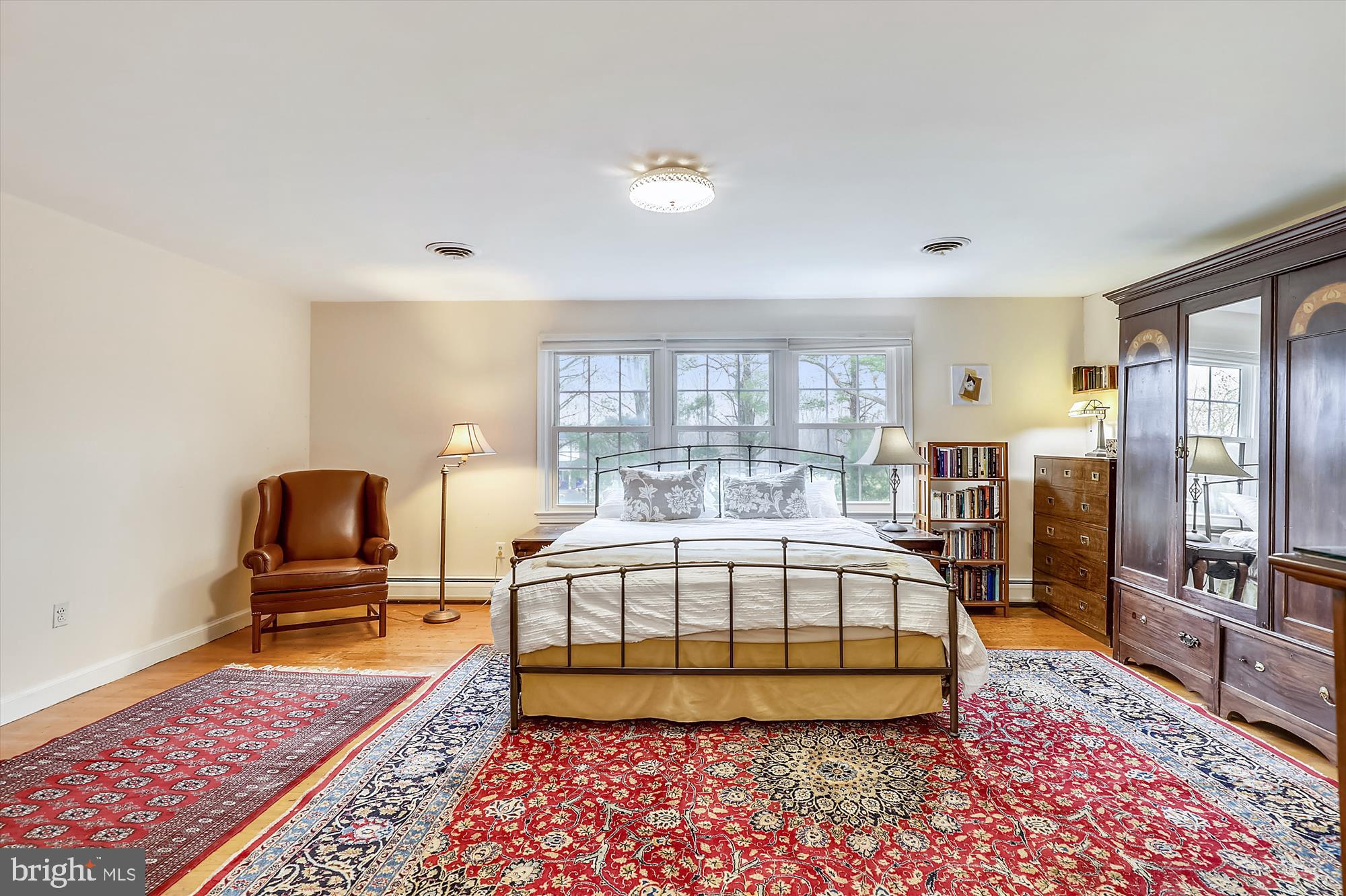 15313 Merrifields Court Silver Spring, MD 20906 - Photo 21 of 46 Primary Bedroom with Sitting Area