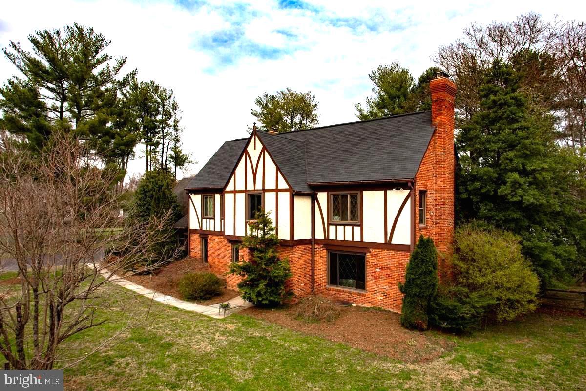 15313 Merrifields Court Silver Spring, MD 20906 - Photo 3 of 46 Gallery Image 3
