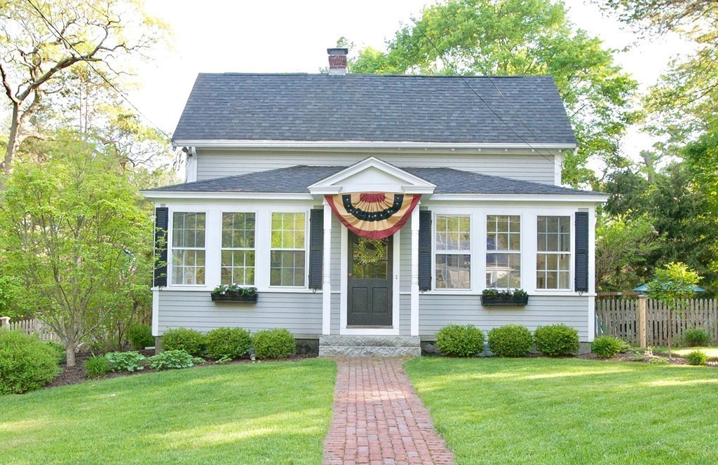 38 Clark Road Andover, MA 01810 - Photo 4 of 24 Gallery Image 4