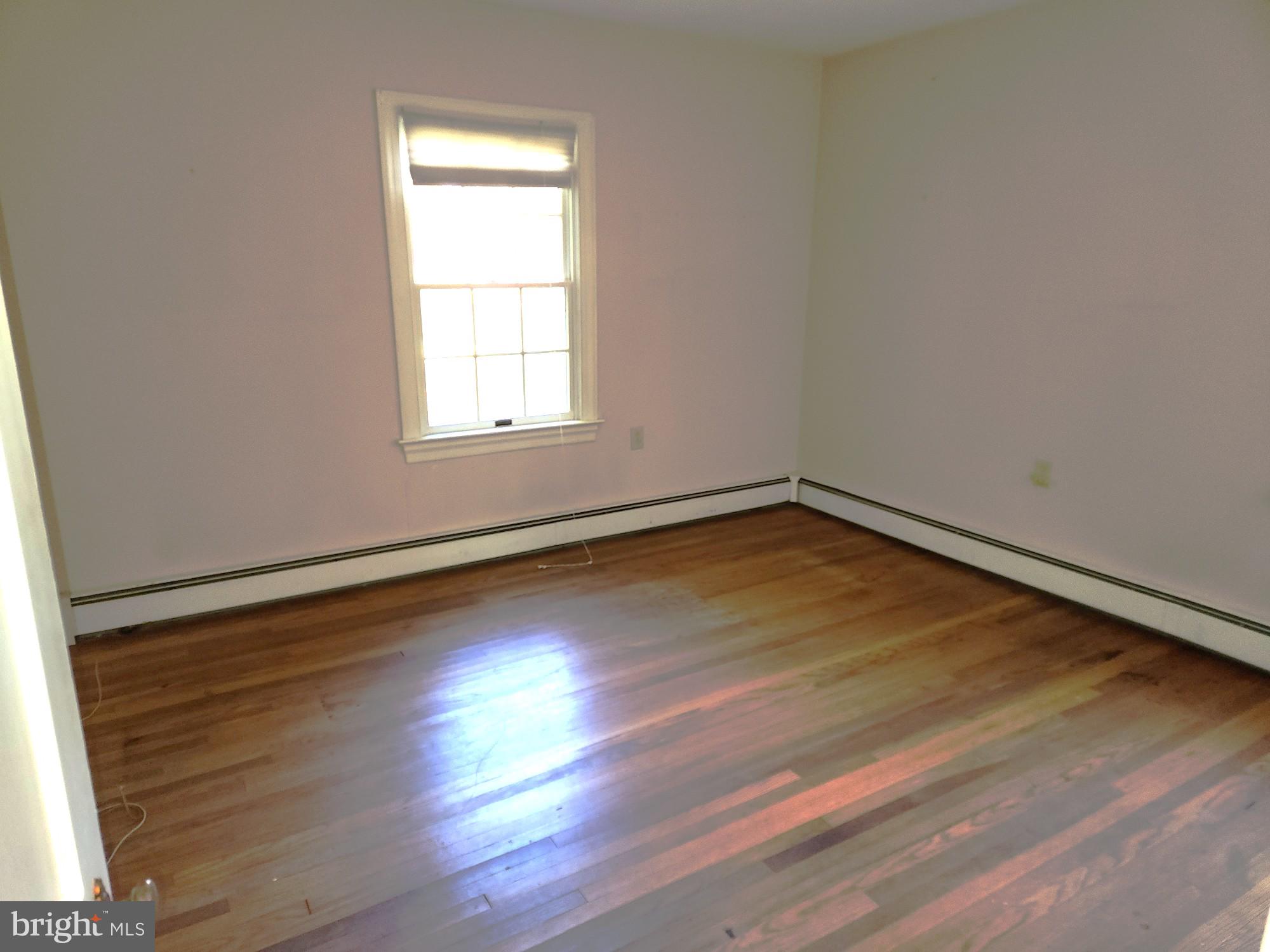 28538 Edgemere Road Easton, MD 21601 - Photo 18 of 27 Den or Office on Main Floor 12'X11'