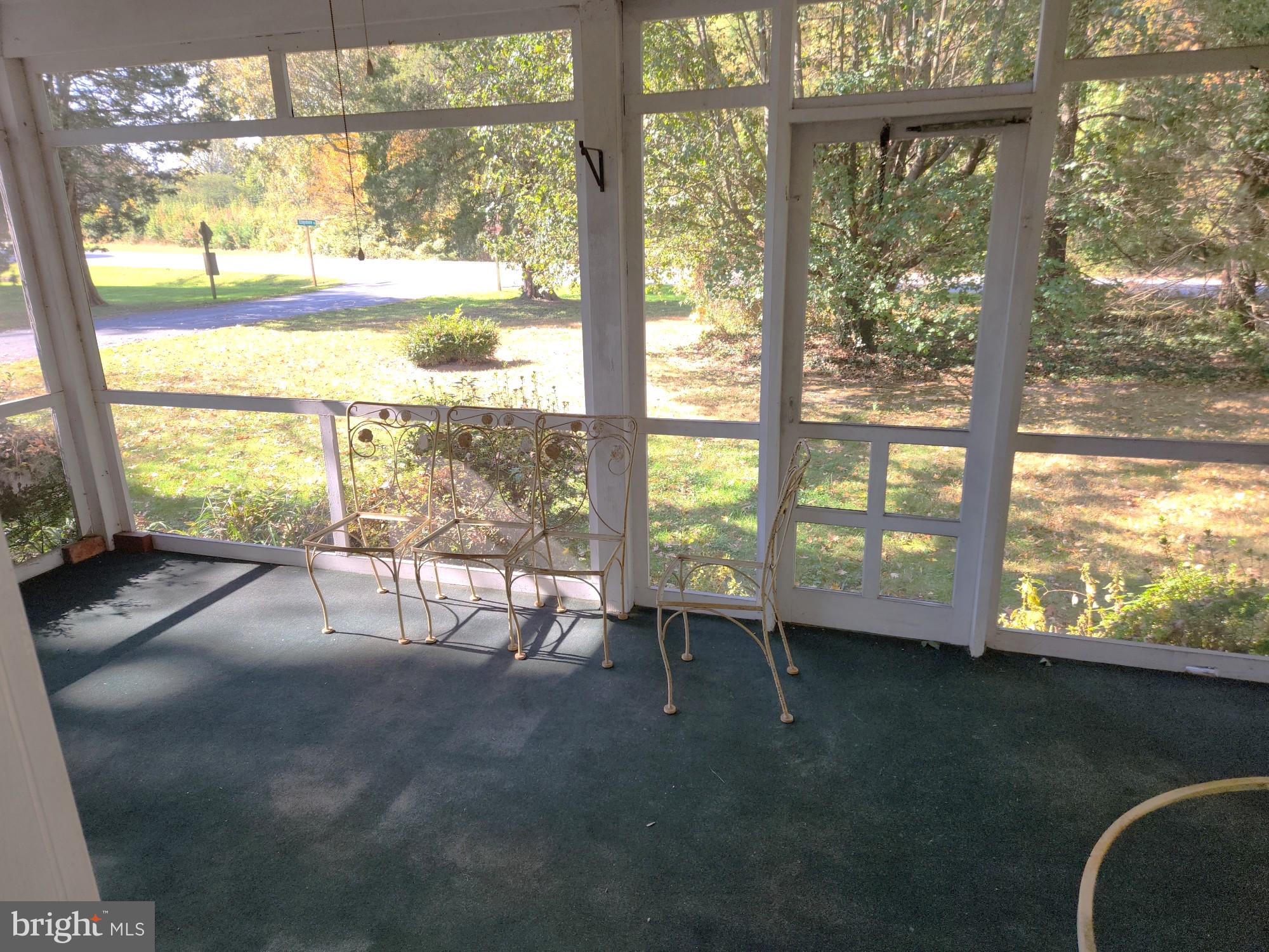 28538 Edgemere Road Easton, MD 21601 - Photo 25 of 27 Screened Porch 19'X10'
