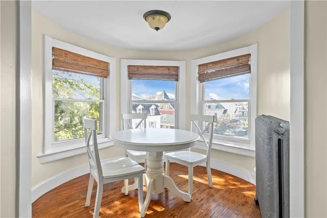 $3,800 | 18 Rhode Island Avenue, Unit 3, Newport, RI 02840