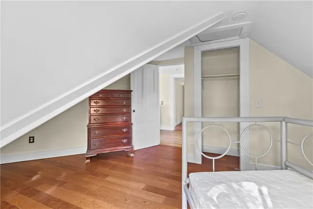 $3,800 | 18 Rhode Island Avenue, Unit 3, Newport, RI 02840