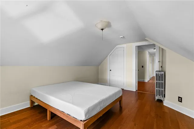 $3,800 | 18 Rhode Island Avenue, Unit 3, Newport, RI 02840