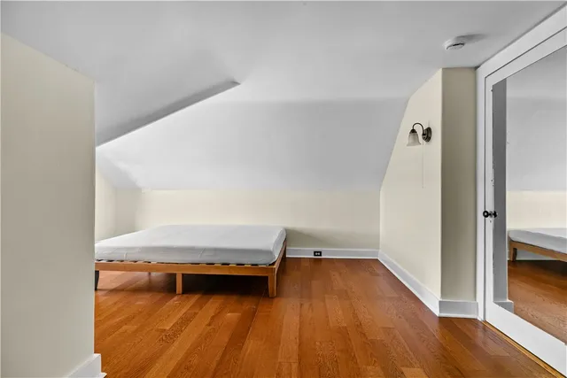 $3,800 | 18 Rhode Island Avenue, Unit 3, Newport, RI 02840