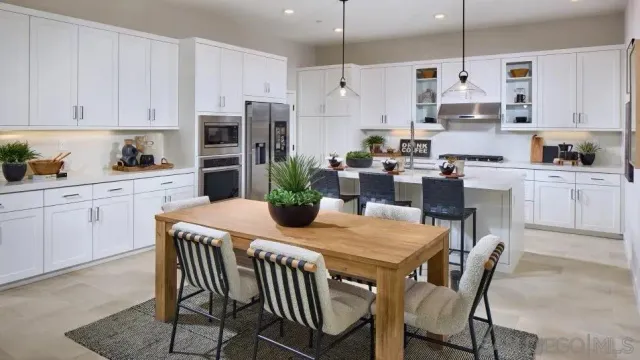 $1,195,900 | 13154 Greer, San Diego, CA 92129