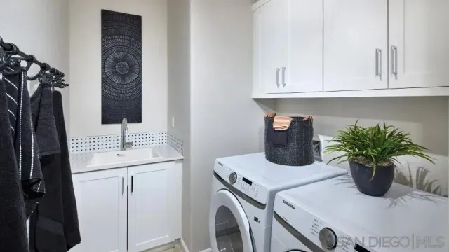 $1,195,900 | 13154 Greer, San Diego, CA 92129