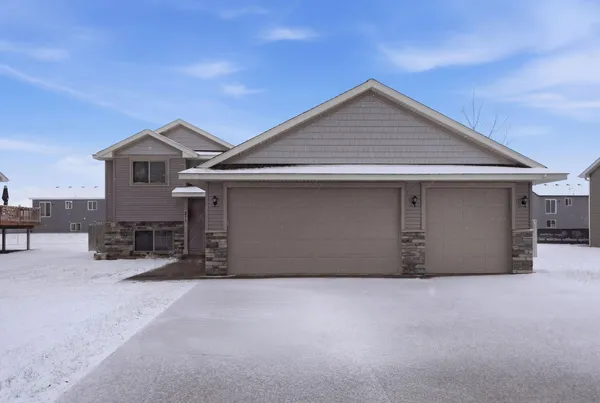$300,000 | 811 2nd Avenue Southwest, Rice, MN 56367