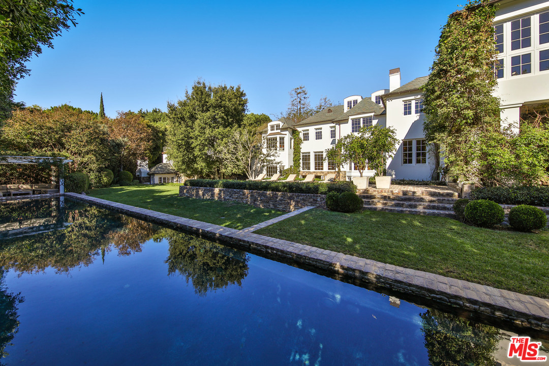 651 Siena Way Los Angeles, CA 90077 - Photo 14 of 49